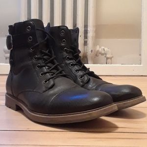 APT 9 size 10.5 men's black style boot